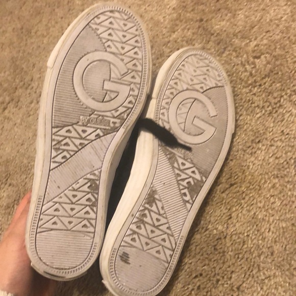 Guess Sneakers Size 7 - Picture 6 of 6